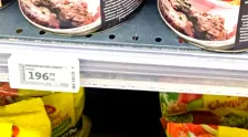 Conserva care costă 196 de lei în magazinele din România! Ce conține, de fapt și de ce este atât de scumpă