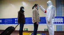 Coronavirus, tot mai aprope de România: primii suspecți, veniți din zonele infectate din Italia, trimiși în carantină