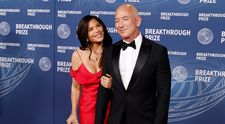 Lauren Sánchez a făcut furori într-o ținută de la un brand românesc. Cât a plătit soția lui Jeff Bezos pentru apariția spectaculoasă de la petrecerea burlăcițelor