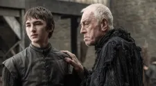 Ți-l mai amintești pe Bran Stark, băiatul ajuns rege în Game of Thrones? Acum e bărbat în toată regula, cu diplomă în neuroștiință, o sotie misterioasă și o poveste de viață surprinzătoare