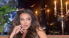 Karmen, apariție fermecătoare pe plajele din Dubai. Costumul de baie cu care a atras toate privirile