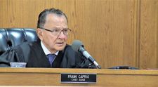 A murit Frank Caprio, supranumit „cel mai blând judecător din lume”. Care este cauza decesului