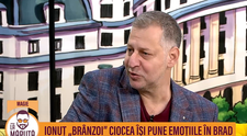 Ionuț Ciocia a împodobit bradul de Crăciun cu...emoții