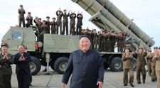 Motivul pentru care Kim Jong Un nu călătorește nicăieri fără toaleta personală