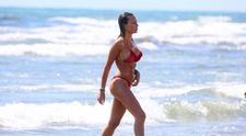 Alessia Tedeschi, apariție incendiară la plajă. Și pus silueta în evidență într-un costum de baie extrem de sexy