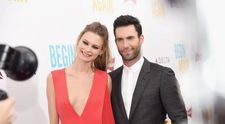 Behati Prinsloo este insarcinata? Anuntul care i-a bucurat pe fanii unuia dintre cele mai sexy cupluri de la Hollywood