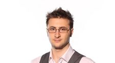 Vlad Grigorescu, de nerecunoscut. Cum se transforma pentru spectacolele sale de magie