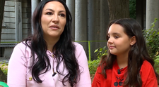 „Sunt puternică, dar mă las rugată…” Andra, dezvăluiri neștiute despre viața de mamă și legătura cu Eva: 