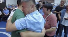 Și-au găsit fiul la 24 de ani după ce el a fost răpit în China. Cum a fost întâlnirea de familie VIDEO