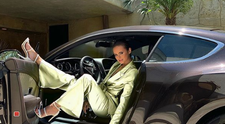 Cea mai cunoscută moldoveancă duce o viață ca-n filme. Xenia Deli, divă pe Instagram
