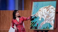 VIDEO Artista Andreea Coman i-a convins pe investitori să se răzgândească