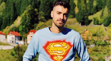 VIDEO Liviu Teodorescu s-a mutat într-o casă nouă