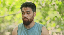 Votul acordat de Jador, motiv de discuție în tabăra Războinicilor. Concurenții Survivor All Stars nu îl văd cu ochi bun pe oponentul din tabăra Faimoșilor: „S-a jucat cu sentimentele lui Zanni”