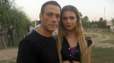 Lia Sinchevici de la SRC, alaturi de Van Damme, Shia LaBeouf si Dolph Lundgren