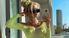 Pentru ea toate costumele de baie sunt neîncăpătoare! Abby Dowse, imposibil de ignorat la plajă