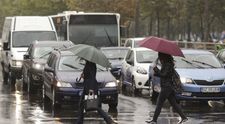 Ciclonul lovește România! Vremea se schimbă brusc: furtuni violente, vijelii și ninsori ca în plină iarnă! Ce anunță meteorologii