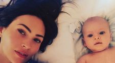 Megan Fox, criticata aspru dupa ce si-a fotografiat cei doi baietei la plaja