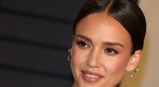 Jessica Alba a împlinit 40 de ani. Cele mai senzuale apariții ale vedetei pe covorul roșu
