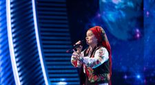 Cine e Irina Taraș, ieșeanca talentată care își dorește să ducă mai departe muzica Sofiei Vicoveanca! A cântat, a chiuit și a ridicat publicul de la Românii au talent la dans: „Ești plină de viață!”
