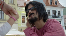 Șef sub acoperire, 24 octombrie 2024 - Octavian Madar devine Rareș Grigore, un fost jucător de handbal accidentat. Când își întâlnește copiii deghizat, are parte de reacții cu totul neașteptate: 