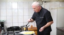 Vine CHEFul! a prezenta povestea trista a unui restaurant de familie. Cum a salvat afacerea Chef Victor Melian