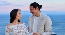 Cezara Munteanu a spus „DA”! Actrița a fost cerută în căsătorie de Liviu Chițu într-un decor de vis în Mykonos | FOTO
