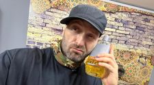 Cheloo, prima reacție după scandalul de la Catedrala Mântuirii Neamului. Rapperul a fost testat pozitiv la DrugTest în curtea Bisericii și s-a luat la ceartă. Ce a dezvăluit abia acum: „Nu am consumat decât o bere și o gură de bere”