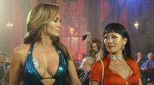 Dansatoarea la bară care a inspirat realizarea filmului Hustlers vrea despăgubiri de 40 de milioane $