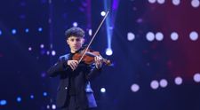 Românii au talent 2022: Máté Kozma, interpretare inedită a unor hit-uri celebre la vioară