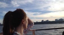 Cum s-a schimbat viața Katerynei, o refugiată din Ucraina, după un an de război. Ce spune despre țara noastră, după ce s-a mutat la București