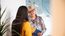 VIDEO Dormitorul Domnicăi conține un detaliu cu tâlc. Cum a fost vopsit tavanul