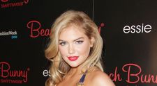 Kate Upton, considerata noua Marylin Monroe, pentru a treia oara pe coperta Sports Illustrated. Cat de sexy a pozat