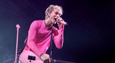 Machine Gun Kelly, electrocutat în timpul unui concert. Imaginile surprinse de fani