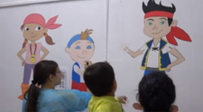 Un desen pe un perete alb poate alunga suferinta unui copil. La spitalul din Blaj, sectia de pediatrie a prins viata