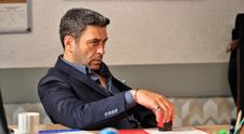 Ce frumoasă este soția actorului care îl joacă pe Cihan Albora în serialul „La marginea lumii!” Cei doi au împreună un fiu, în vârstă de 7 ani
