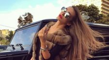 Anyuta Rai a incendiat Instagramul cu o apariție nud. Rusoaica milioanară a făcut furori în Santorini