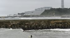 Clipe de teroare la centrala nucleară Fukushima, care încă își revine după tsunami-ul din 2011. 4000 de angajați au fost evacuați după cutremurul de 8.7 magnitudine