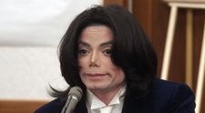 Ies la iveală noi acuzații grave la adresa lui Michael Jackson. Ce a găsit un apropiat al „Regelui Pop” în cercul de prieteni: „A existat o mușamalizare”