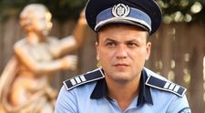 Politistul Robi are o aventura, iar Celentano descopera niste extraterestri pe camp. Joi, la ProTV ai doua episoade noi din 