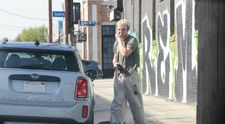 Fiul biologic al Angelinei Jolie, de nerecunoscut: apariție rebelă la 17 ani. Knox și-a schimbat radical look-ul