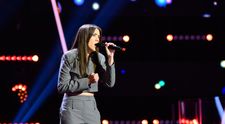 Vocea României 2025, 10 octombrie. Lorena Babașcu a adus pe scenă piesa „Spune-mi unde, spune-mi cine”, dar nu a întors niciun scaun. Cum a motivat Theo Rose decizia colectivă: „Să știi că a fost OK”