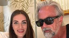 Are 55 de ani, iubită de 29 de ani și corp de adolescent! Bărbatul care a făcut senzație pe TikTok