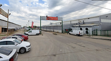 Localnicii din Crevedia, protest față de intenția construirii a două incineratoare de cadavre de pui în comună