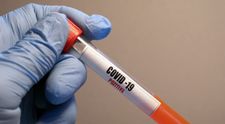 Un pacient ajuns în stare foarte gravă, vindecat de COVID-19: 