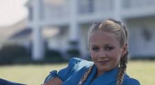 Cum arată acum Lucy din serialul Dallas. Charlene Tilton are acum 63 de ani