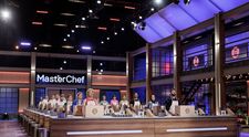 Masterchef 2024, 21 octombrie. Ce-au descoperit concurenții în cutiile aflate pe masă: „M-au luat toate transpirațiile, mă gândeam că e ceva viu”