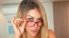 De ce a ales un model PlayBoy să facă yoga fără haine