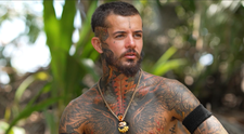 Survivor All Stars, 23 mai 2024. Reîntors în camp, Zanni intră la bănuieli. Pe picior de plecare spre consiliul de eliminare, se așteaptă să fie trimis direct la duel: „Nici nu știu pe cine nu am boală”