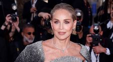 Sharon Stone, devastată de trădarea fostului soț. Actrița susține că a părăsit-o când a ales să facă o mastectomie preventivă după o suspiciune de cancer