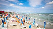 Vom putea merge la mare și la munte după 15 mai? Ce decizie au luat autoritățile după încheierea stării de urgență